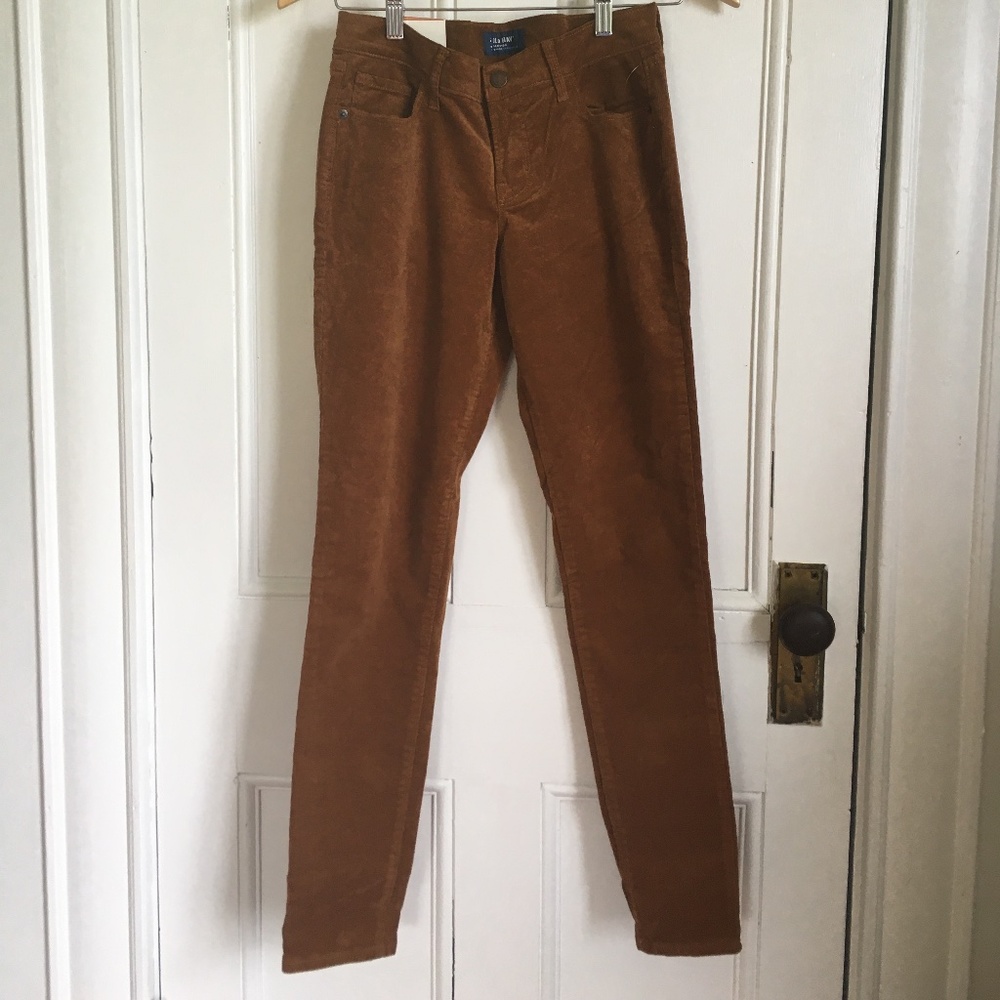 NWT Old Navy Mid-Rise Rockstar Corduroys 2